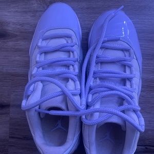 Jordan 11s